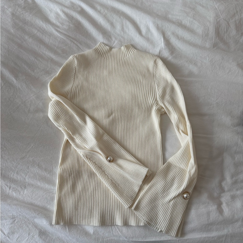 Cream ribbed long sleeve sweater